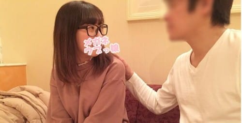 FC2-PPV 1261185 合コンでお持ち帰りした経験人数1人（自称）のウブなメガネっ娘（JD）が実はドスケベ！？恥じらいながらも全て受け入れてイキまくり