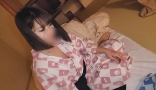 FC2-PPV 1273243 生活の為にご奉仕するロリ体型な保育士に連続中出し